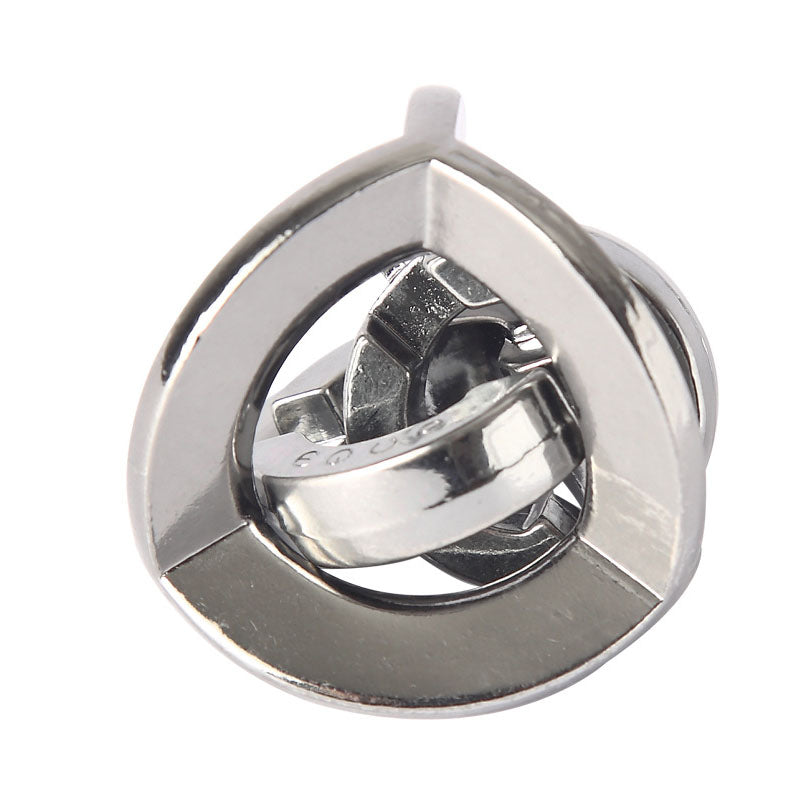 Casse-tête de la Triade d’Acier en Métal